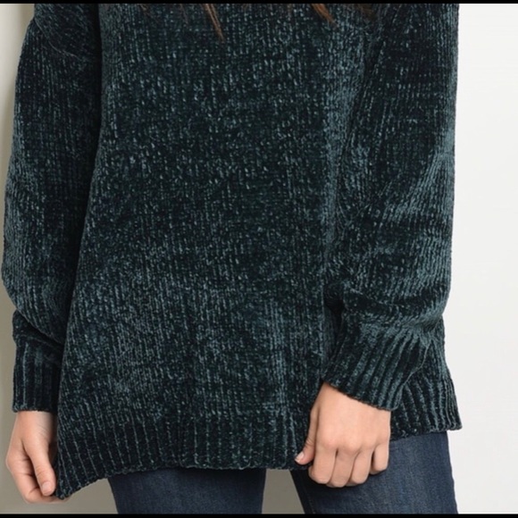 CHENILLE COLD SHOULDER - Picture 3 of 3